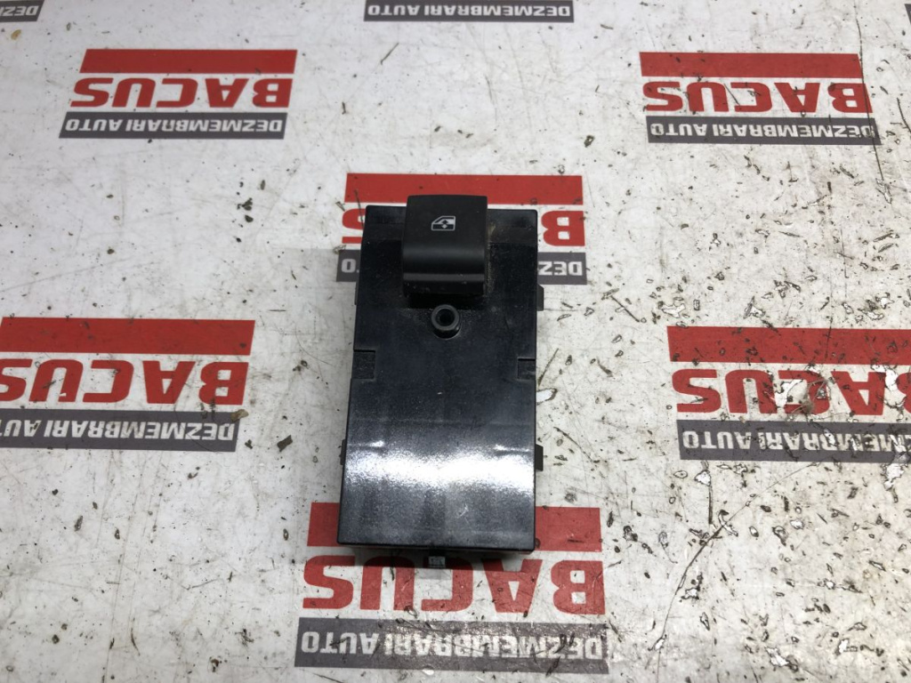 Buton Geam Electric Opel Astra K Cod : 13408448