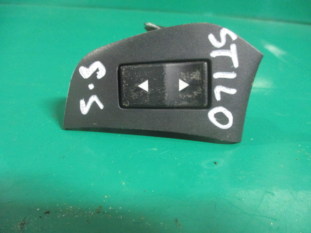 BUTON GEAM ELECTRIC STANGA SPATE FIAT STILO FAB. 2001 - 2010 ⭐⭐⭐⭐⭐