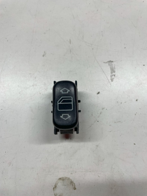 Buton geam electric stanga spate mercedes a class w168 2108208210