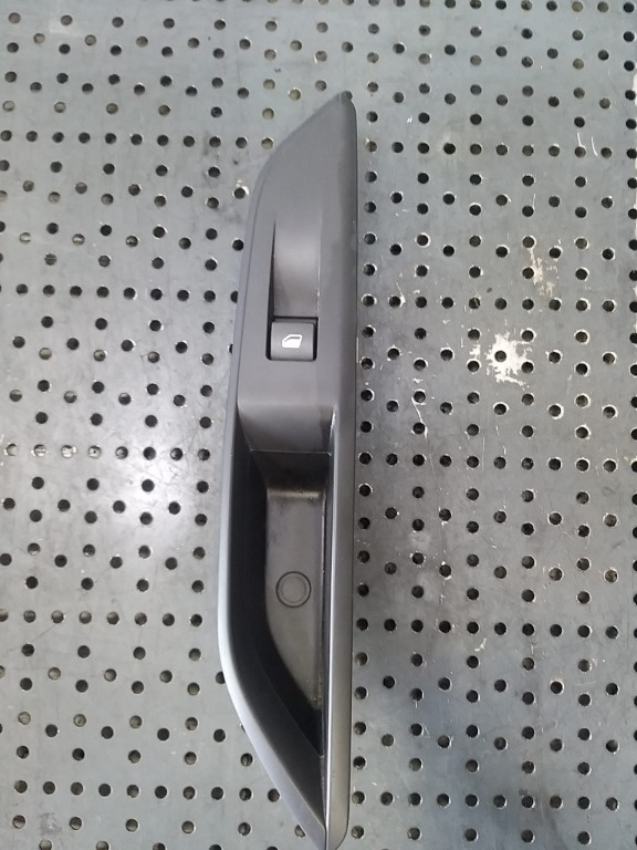 Buton geam electric stanga spate peugeot 3008 2 9810515077