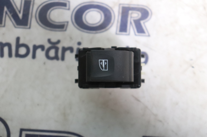 BUTON GEAM RENAULT CLIO 4 2015 254218614R