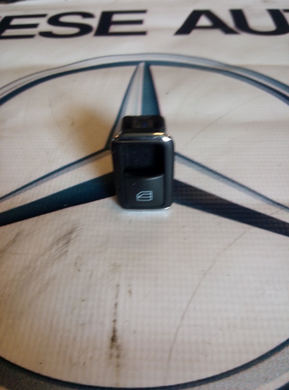 Buton geam spate mercedes C220 cdi w204