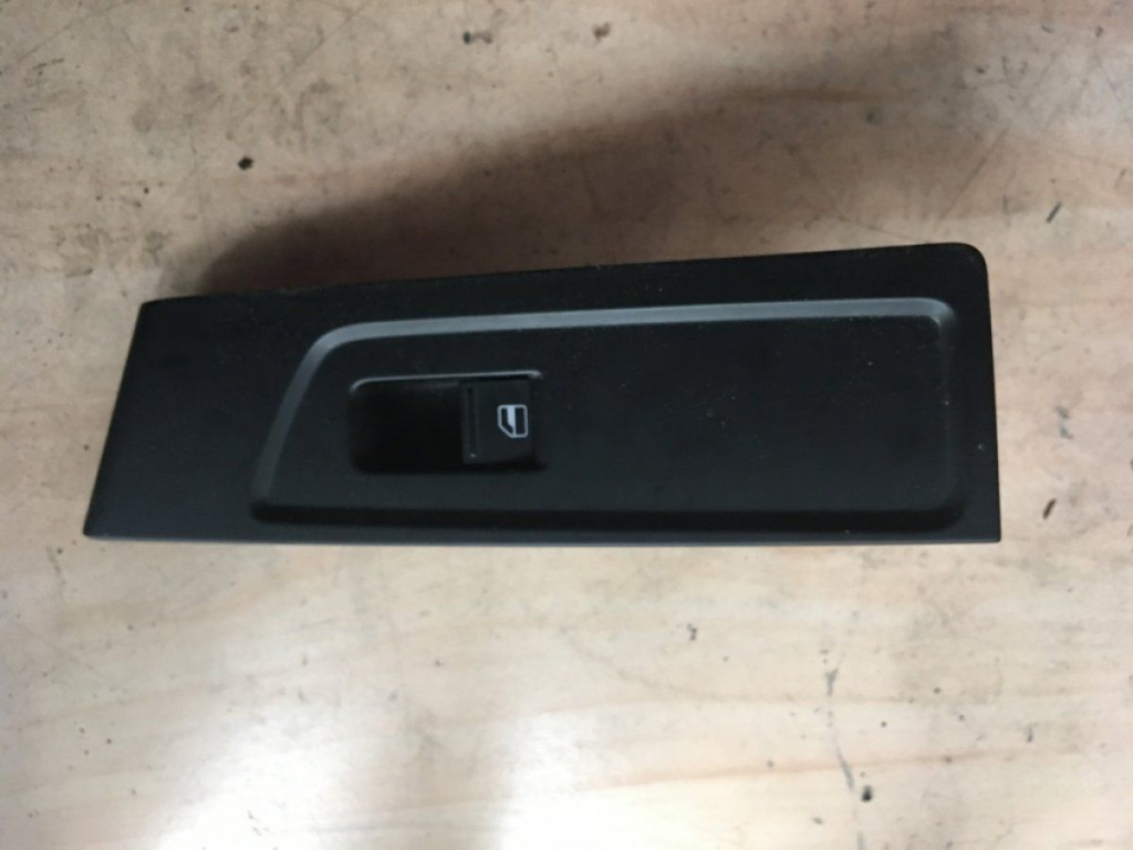Buton geam Volkswagen PASSAT B7 3ac857857