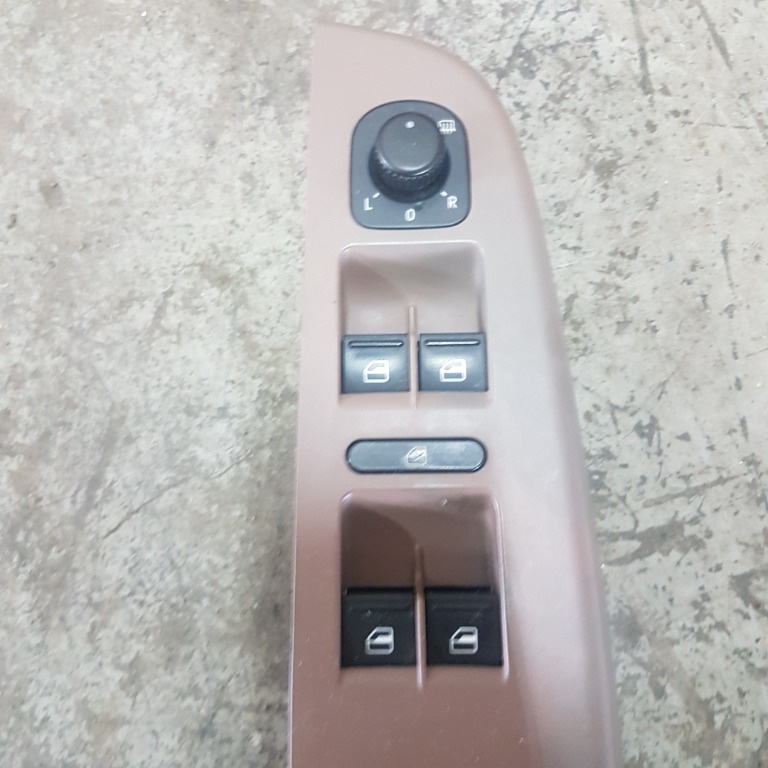 BUTON GEAMURI Volkswagen Golf 6 2011 Break CFHC, 2.0 TDI, 2010, 103 kw
