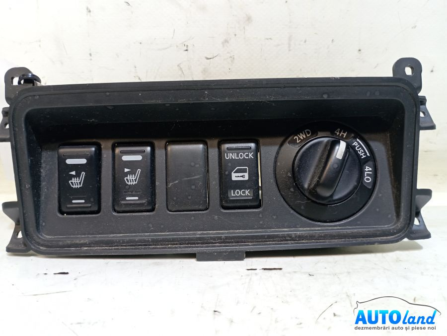 Buton incalzire in Scaune Plus Buton 4x4 Nissan NAVARA D40 2004