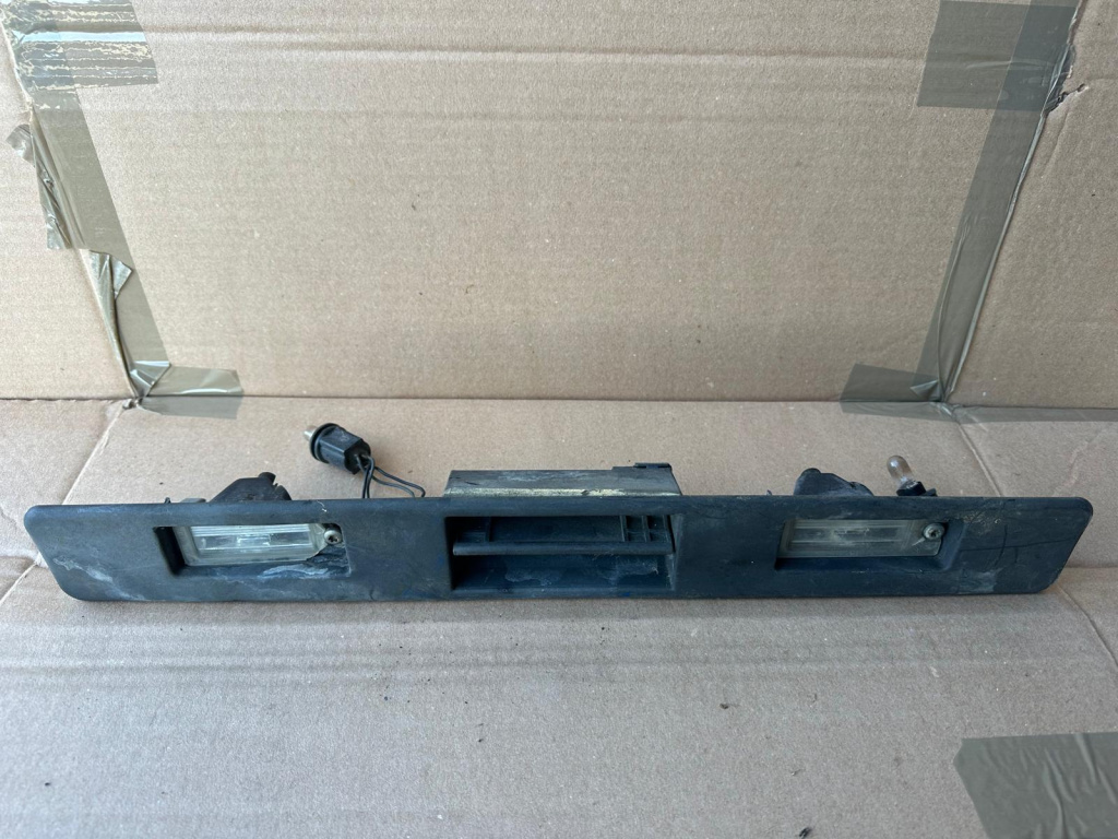 Buton maner portbagaj Volvo XC90 30649104