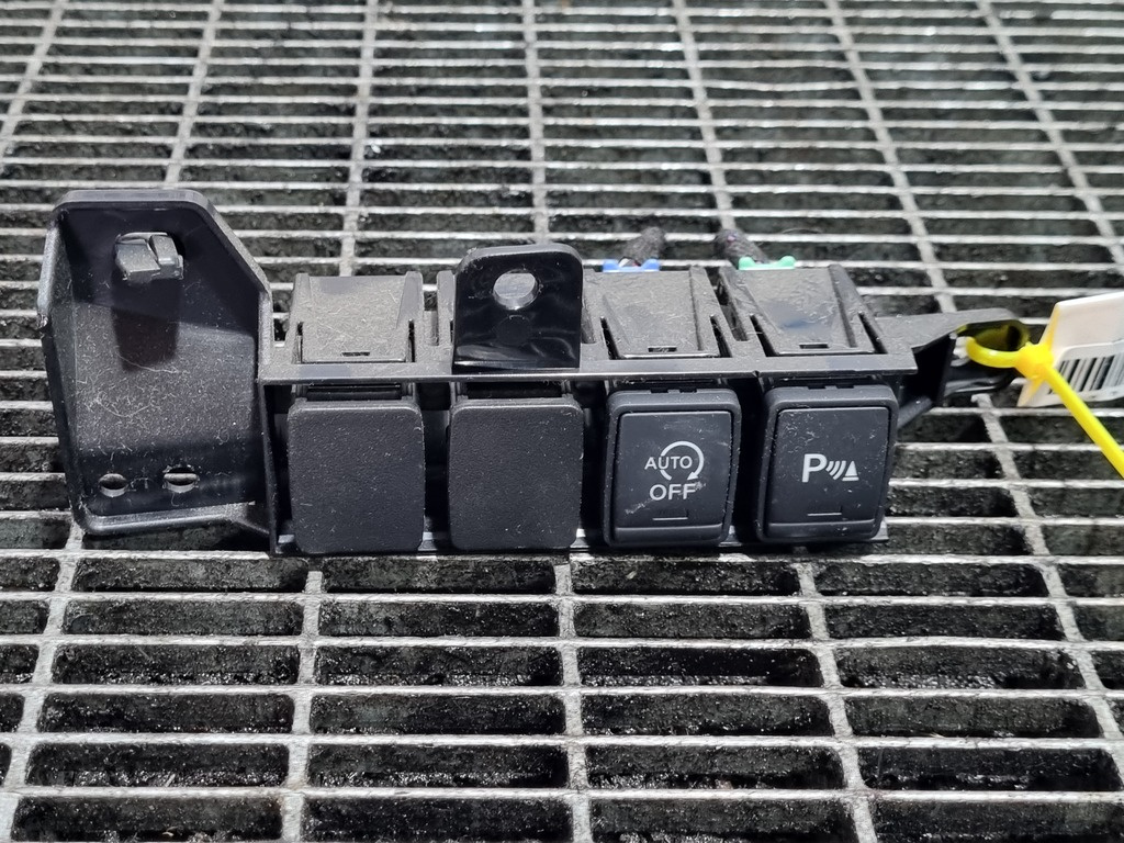 Buton Nissan Qashqai J11