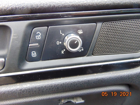 Buton oglinzi VW Touareg 7p dupa 2010 buton reglaj oglinzi electrice cu rabatare dezmembrez