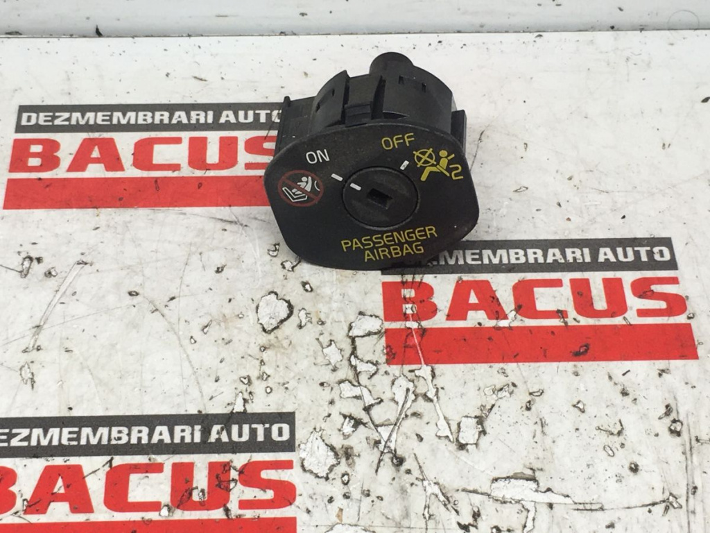 Buton On / Off Airbag Volvo S40 II /S60 / V60 COD 31318268