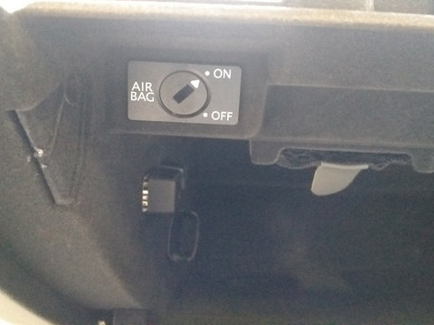 Buton pass airbag off 1K0919237D D241 1K0919237D Audi A5 8T [facelift] [2011 - 2016] Cabriolet 2.0 TDI MT (177 hp) S-Line 8F7 COD culoare LZ9Y