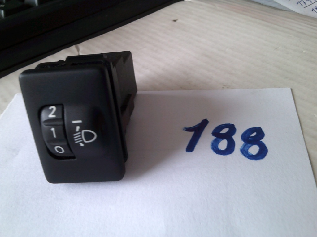 Buton reglaj far Toyota Avensis, 8415202040, an 20