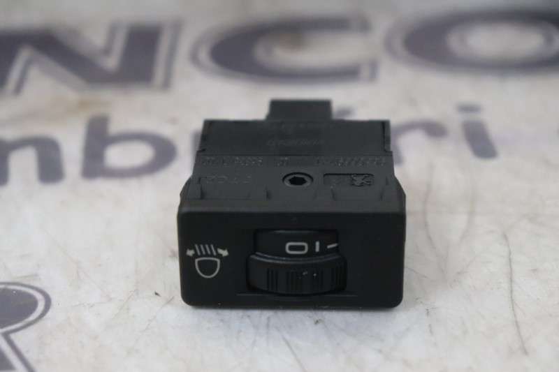 BUTON REGLAJ FARURI PEUGEOT 3008 AN 2012 96366692XT