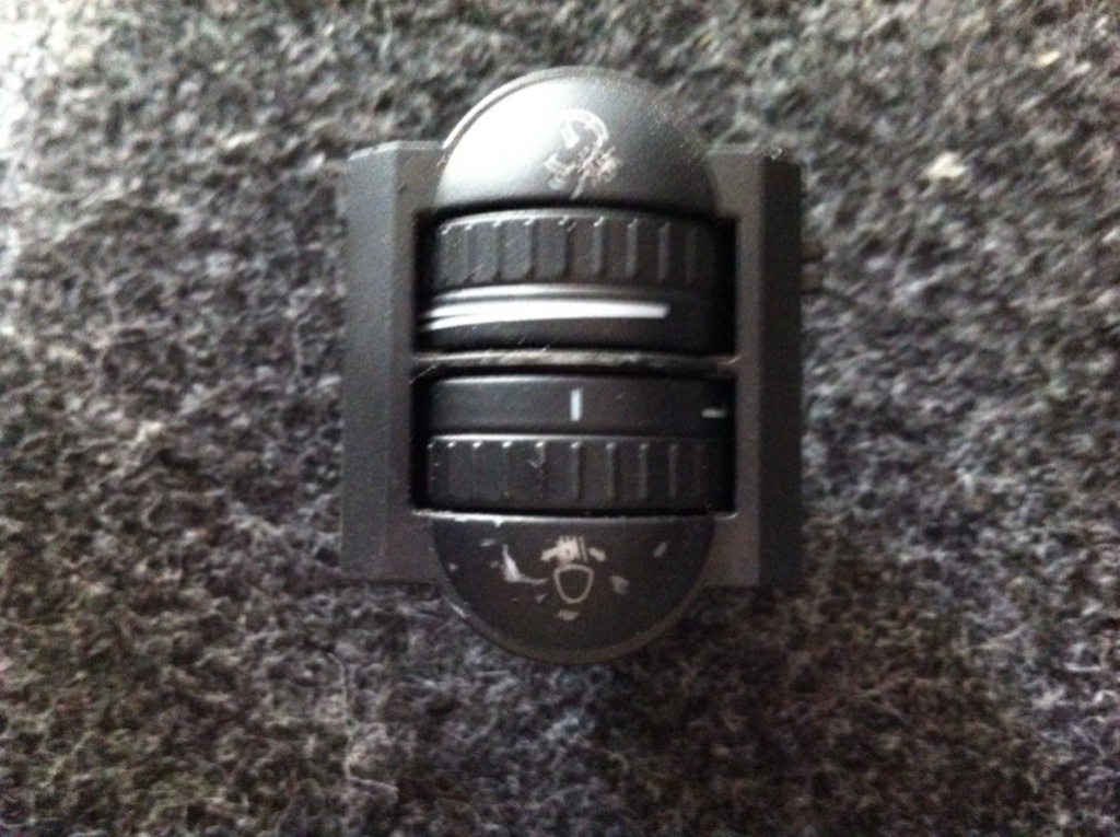 Buton reglaj faruri si intensitate lumini bord Volkswagen VW Golf 5 [2003 - 2009] Hatchback 5-usi 1.6 FSI MT (116 hp) V (1K1)