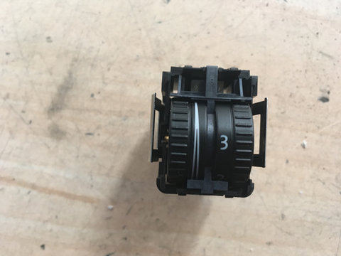 Buton reglaj faruri si luminizitate bord vw passat b7 3AA941333