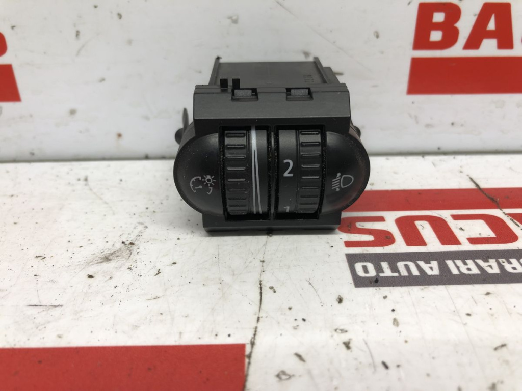 Buton Reglaj Faruri VW Golf 5 Cod: 1K0941333