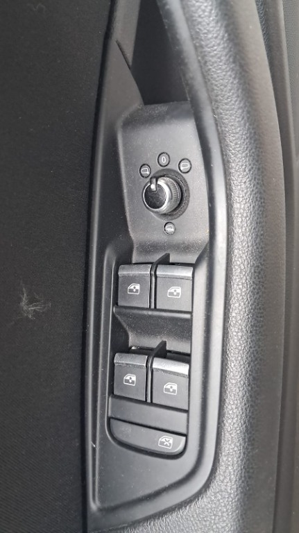 Buton reglaj oglinzi AUDI A4 B9 an 2017 cod 4M0959565H