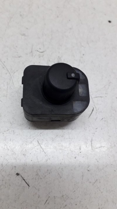 Buton reglaj oglinzi electrice Audi a3 8p 8E095956