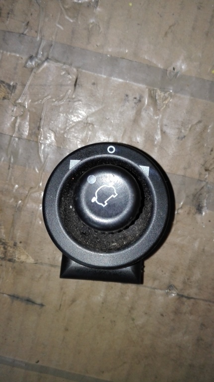 Buton reglaj oglinzi Ford Mondeo cod 93bg17b676bb