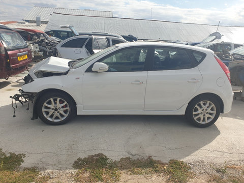 Buton reglaj oglinzi Hyundai i30 2011 Hatchback 1.6 CRDi