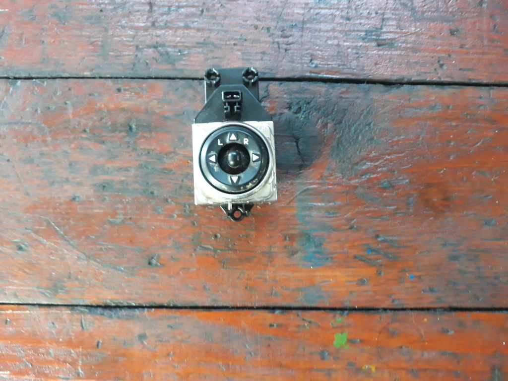 Buton reglaj oglinzi Hyundai i30 an 2012 2013 2014