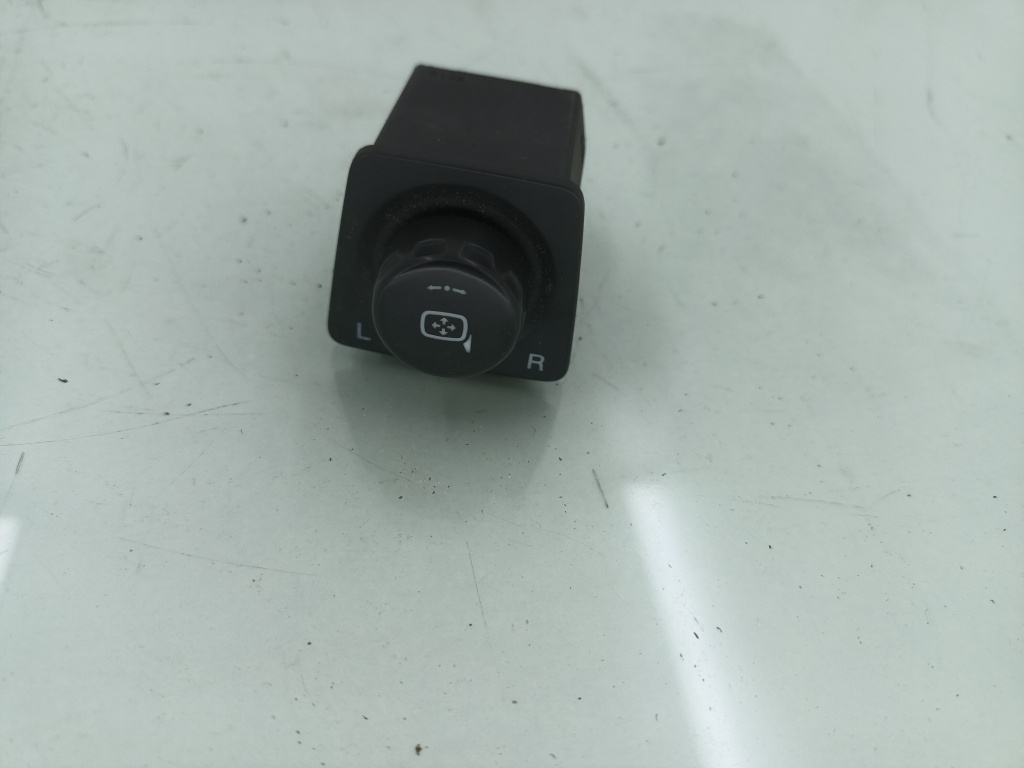 Buton reglaj oglinzi Opel ANTARA 2.0 CDTI Z20S 2006-2012 201004180 DezP: 90851