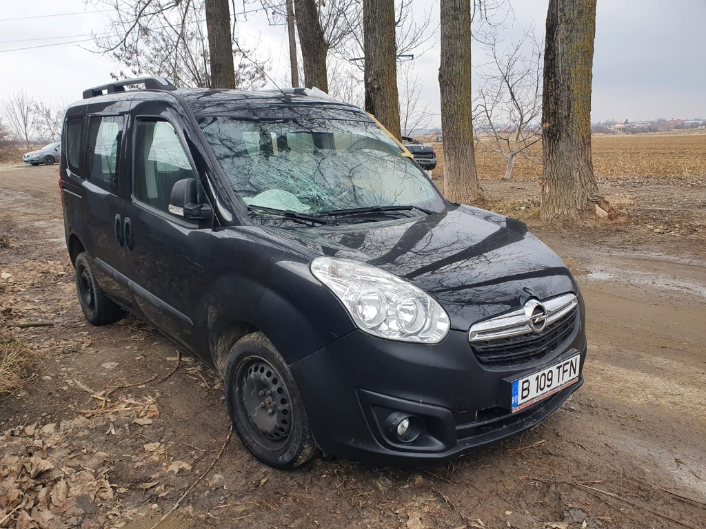 Buton reglaj oglinzi Opel Combo 2018 5 locuri 1.4