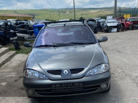 Buton reglaj oglinzi Renault Megane 2001 berlina cu haion 1,9 dti