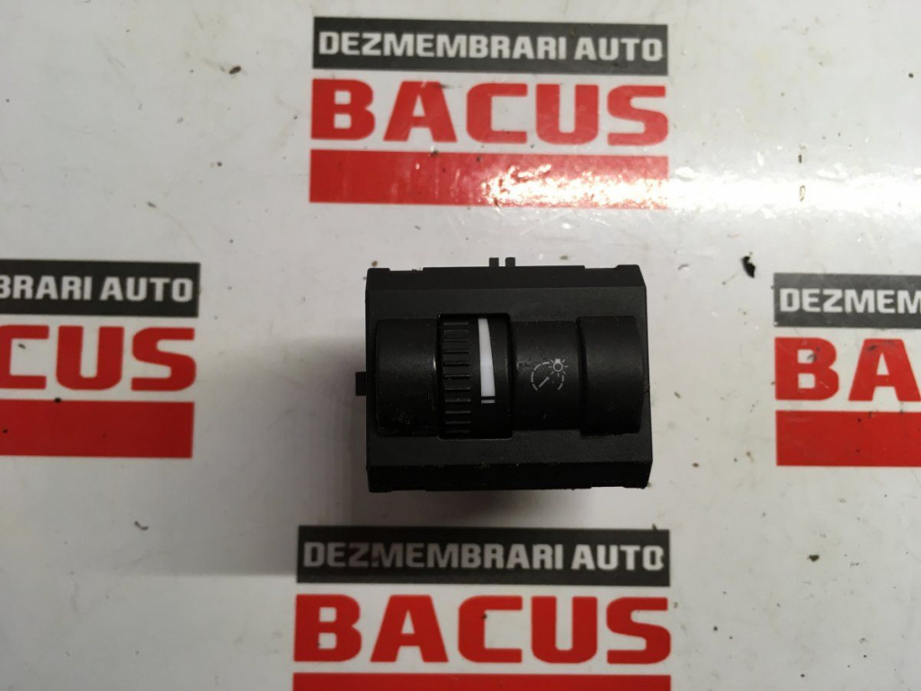 Buton reglaj oglinzi Skoda Superb 2 cod: 1z0941333a