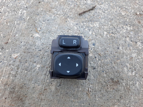 Buton reglaj oglinzi Toyota Avensis, T27, 2011