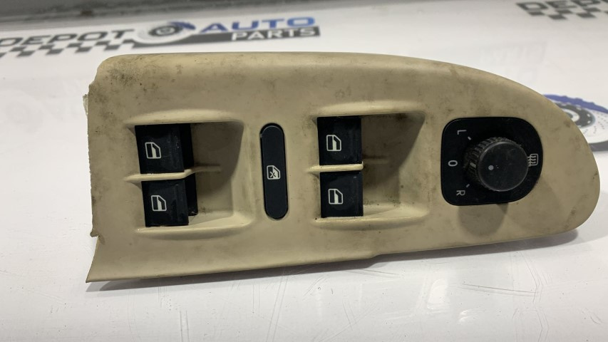BUTON REGLAJ OGLINZI VW PASSAT B6 2009 (id: 273)