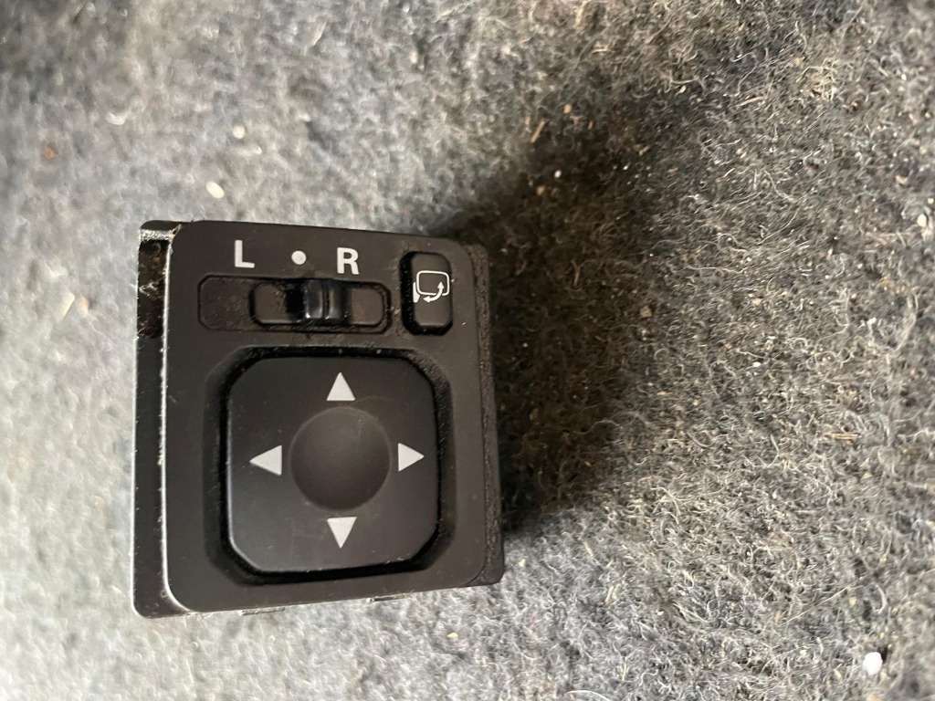 Buton reglare oglinzi usa sofer Mitsubishi Outlander 2011