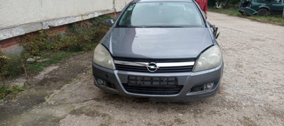 Butuc fals usa spate dreapta Opel Astra H [2004 - 