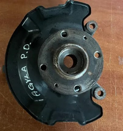 Butuc fata dreapta Opel Agila B