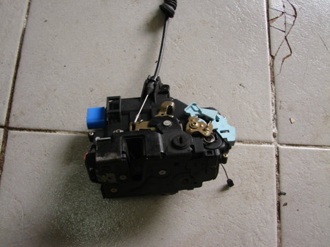 Cablu broasca dreapta spate Skoda Octavia 2 [2004 - 2008] RS liftback 5-usi 2.0 TFSI MT (200 hp) (1Z3)