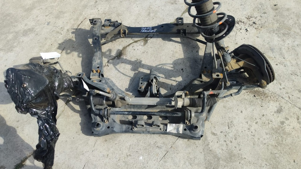 Cadru motor Nissan Qashqai 1.3 benzina 1