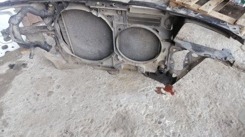 Calandru Trager / suport radiatoare Audi
