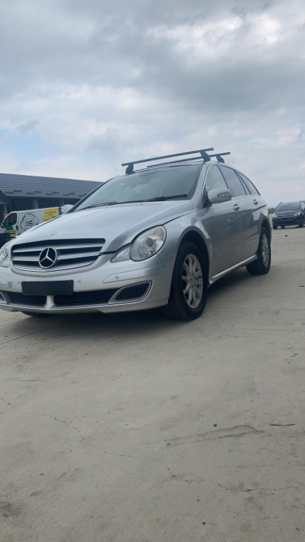 Calaret suport etrier stanga fata Mercedes R Class