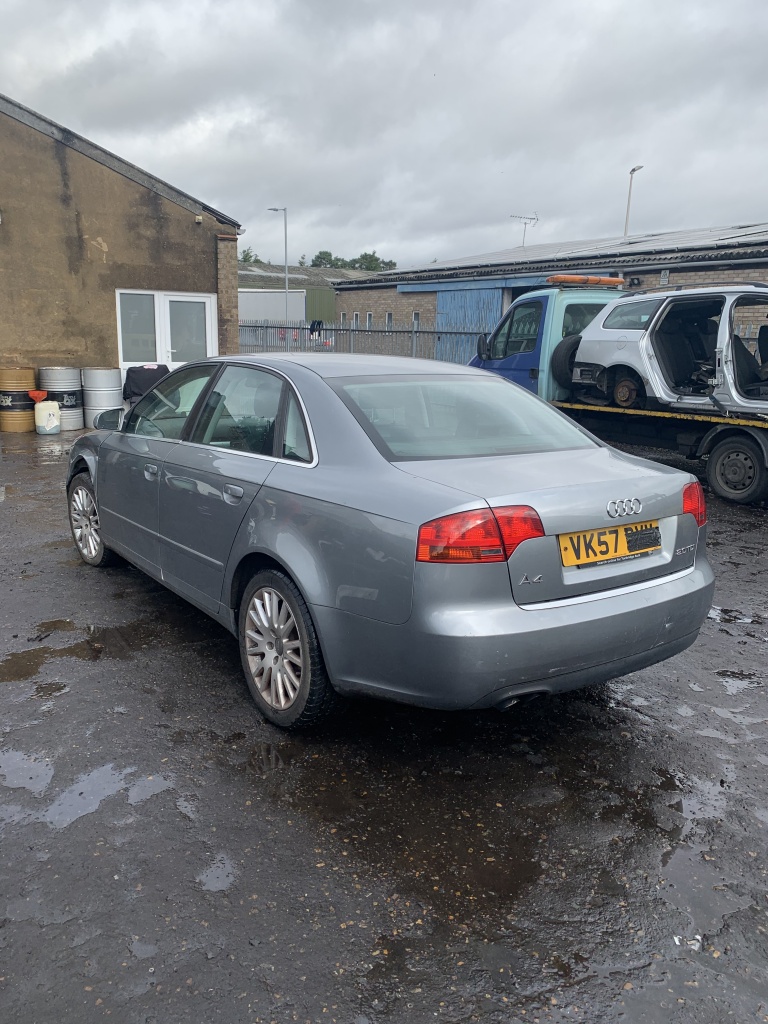 Calculator airbag Audi A4 B7 2007 Berlin
