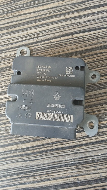 Calculator airbag Dacia Duster, an fabricație 2016, cod 985105129R