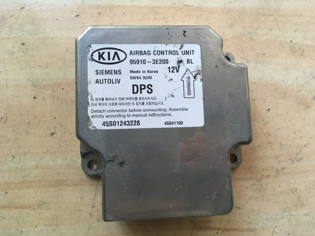 Calculator airbag Kia Sorento cod 95910-3e200