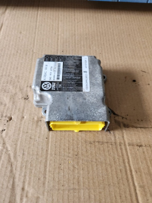 Calculator airbag Seat Leon 1P 1.2 TSI an 2011 Cod
