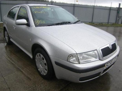 Calculator airbag Skoda Octavia [facelift] [2000 - 2010] Combi wagon 5-usi 1.6 MT (102 hp)