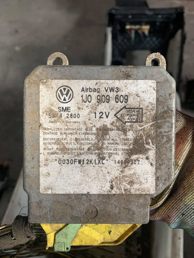 Calculator airbag Volkswagen Golf 4 , cod 1J090960