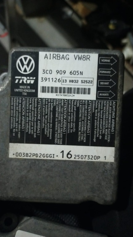 Calculator airbag volkswagen passat b6 cod 3c09096