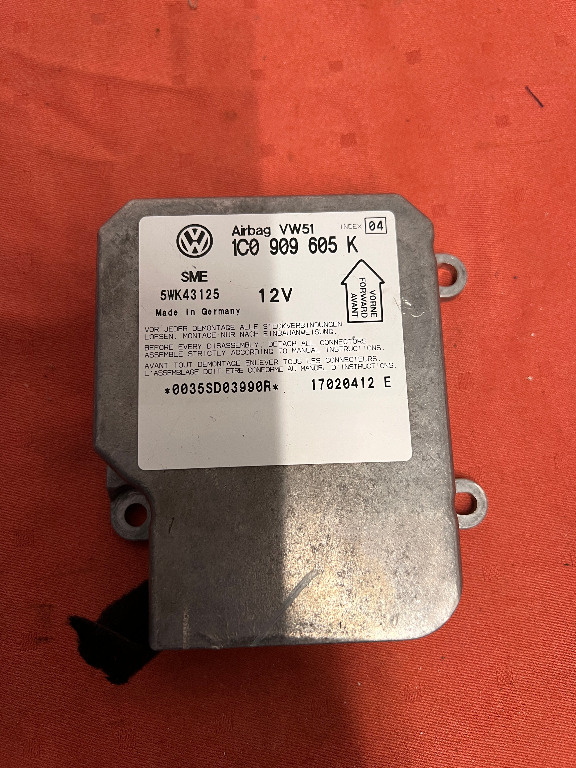 Calculator airbag Volkswagen Polo 9N Mk4  1.2 Benzina 2002 - 2005 - Cod 1C0909605k