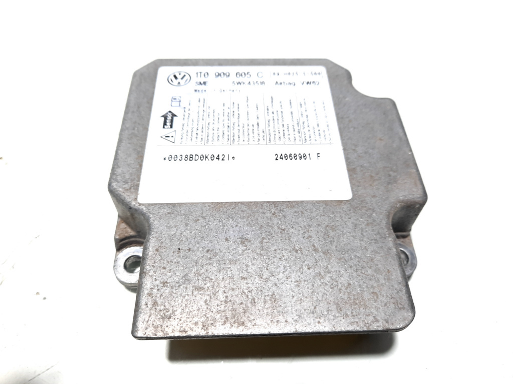 Calculator Airbag Volkswagen Touran an 2006 cod pi