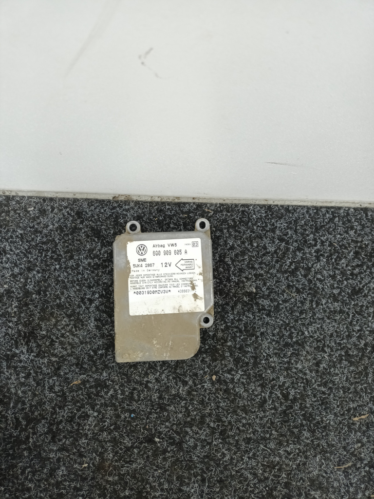 Calculator airbag VW GOLF 4 AJM 1998-2004 D2-5-4 6Q0909605A DezP: 14466