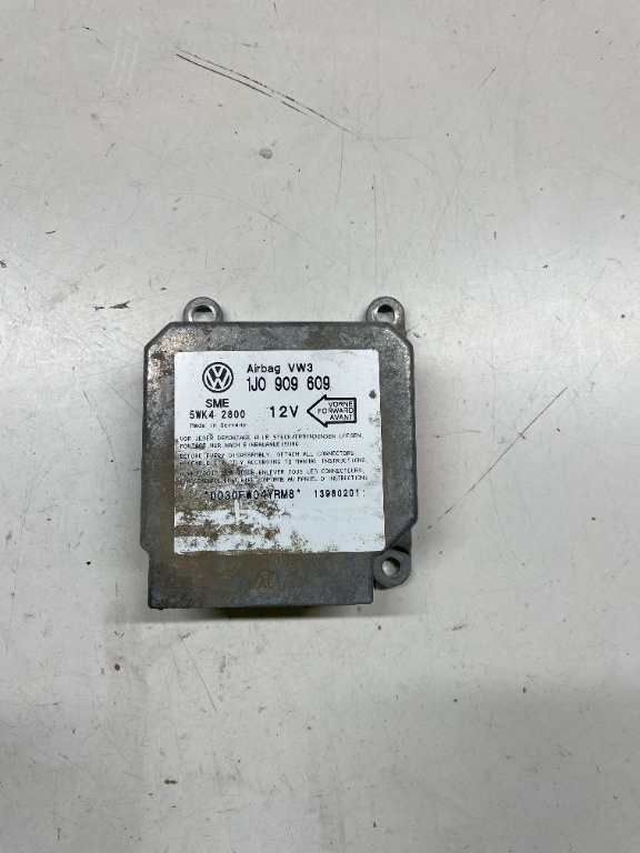 Calculator airbag VW Golf 4 cod: 1J0909609 / 1J0 909 609