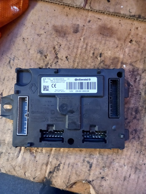 Calculator BCM Dacia Logan 2 Sandero 2 cod produs:284B18663R