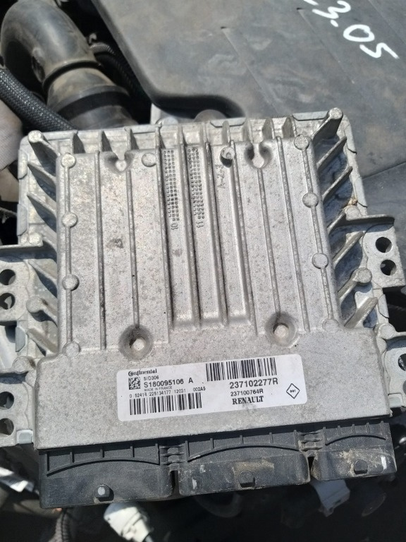 Calculator cod: 237102277R pentru Dacia Duster 2 din 2010-2017